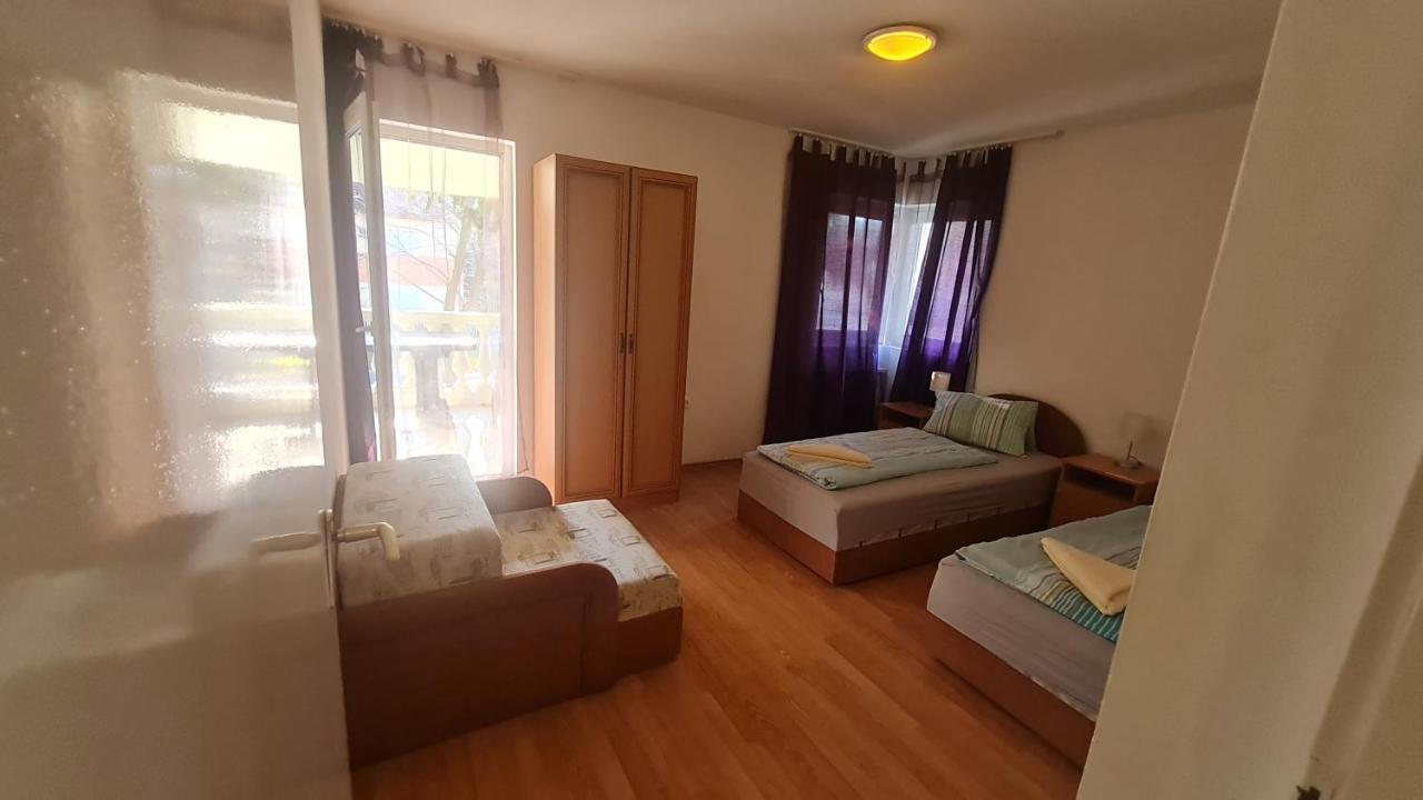 Yellow Sun 2 Apartman Siófok Exteriör bild